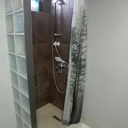 Dino - Garden Apartman